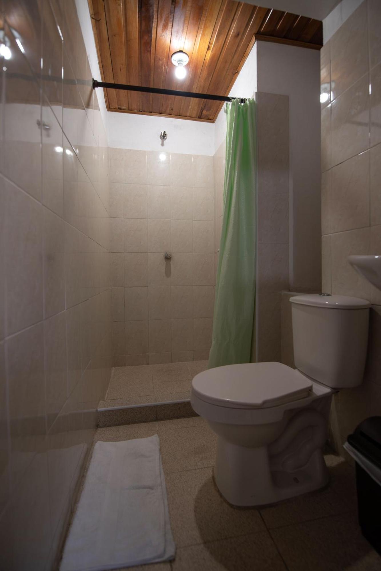 Bueno, Bonito Y Barato Apartment Cartagena